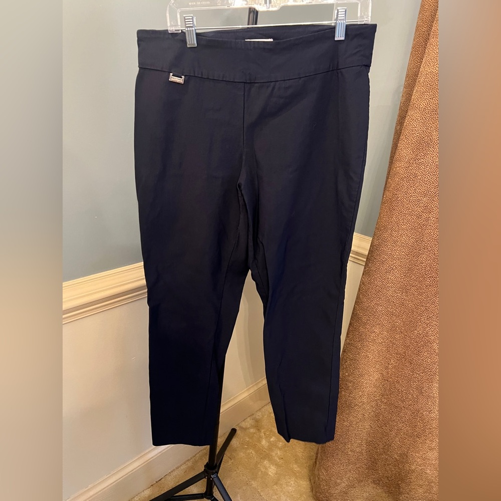 Peck & Peck Women's black‎ ankle 16 elastic Pants